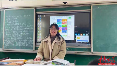 杨雨：三尺讲台育桃李 初心如磐铸师魂