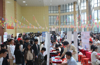 湖南工学院：把立德树人刻进日常、融进心底