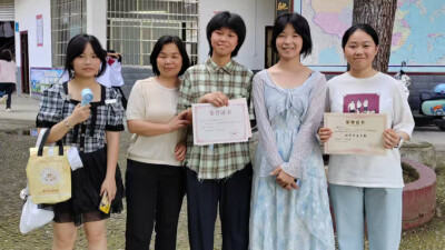 邬海燕：三尺讲台守初心 三十春秋育桃李