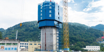 桂郴高速小东江特大桥加速建设