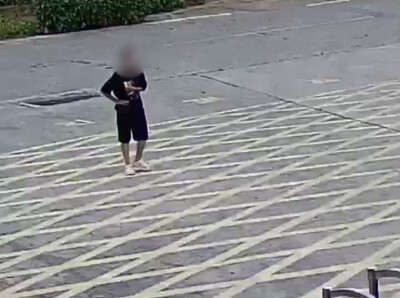 男子突发不适，前往消防站求助时晕厥倒地！消防员紧急救助