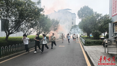 永州柳子中学开展2026年应急疏散及消防演练