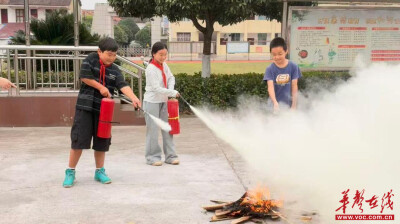 桃源县漆河镇新民小学开展消防安全应急疏散演练活动