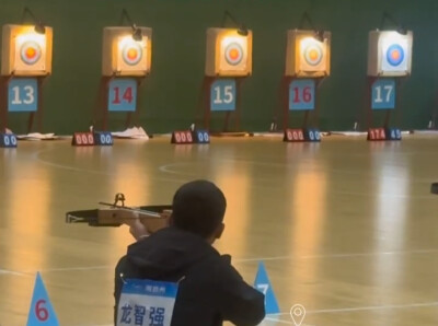 一弩揽三冠！湘西射弩老将赛后落泪