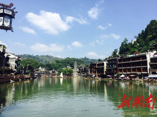 新湖南国庆直播丨凤凰的夜 梦幻的夜