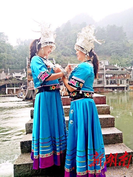 新湖南国庆直播丨凤凰的夜 梦幻的夜