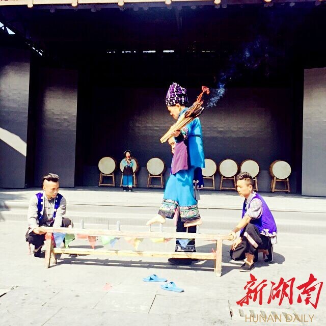 新湖南国庆直播丨凤凰的夜 梦幻的夜