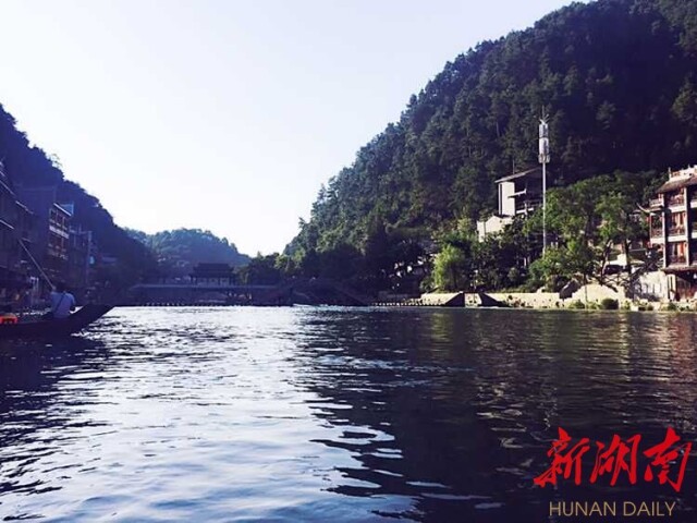 新湖南国庆直播丨凤凰的夜 梦幻的夜