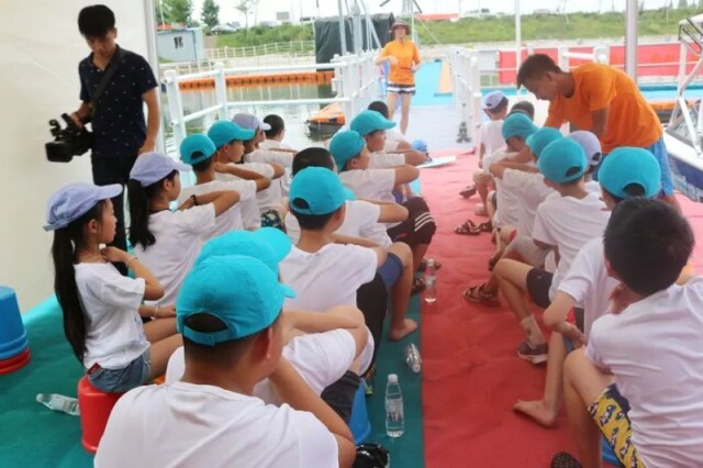 水精灵滑水夏令营丨火热报名中