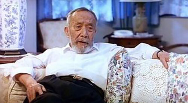 还记得乌龙院里的老方丈吗？他可是不折不扣的湖南仔