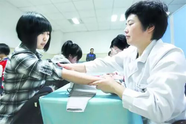 一个喷嚏就会被传染结核病？人群中的你该怎么预防？