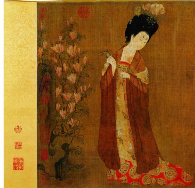 跨越古今，国画《簪花仕女图》画的是什么？