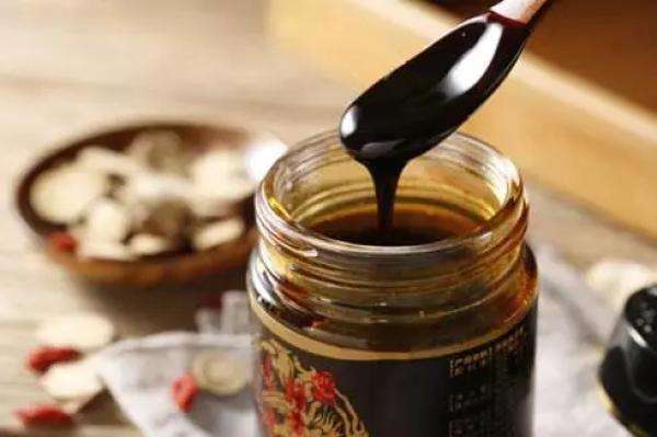 中医专家提醒你：脱发需对因治疗