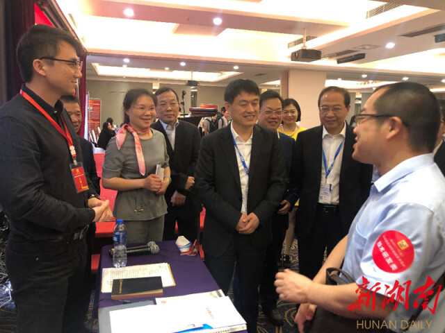 长沙经开区20家名企赴深圳揽才 发布中高端岗位482个