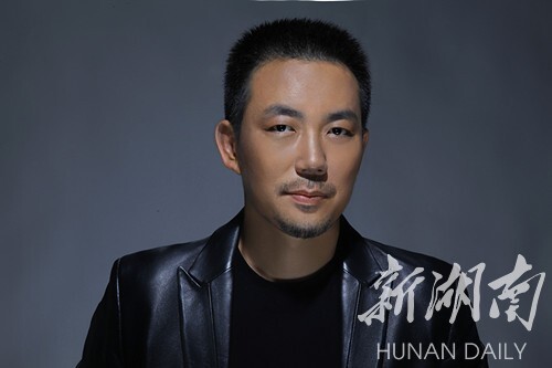 独家何沐阳爱乡情重替妻子拍板徐千雅12万演两场