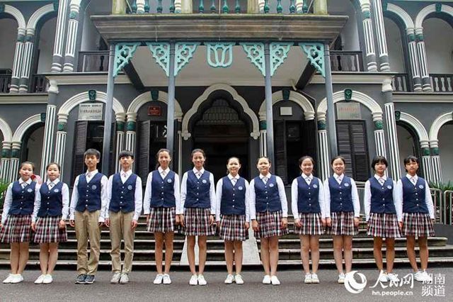 湖南第一师范学院六对双胞胎 共圆教师梦