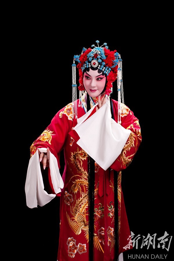 跟着湖南青年角儿来看大戏