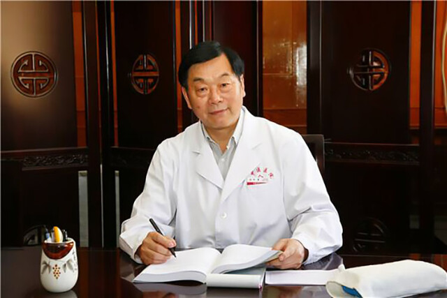 名医来了行医50载肝病大国医造就的不是传奇而是传说