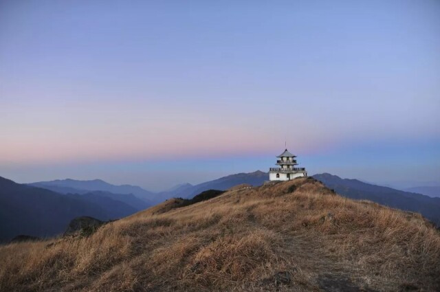 石頭會說話丨桂東八面山地質公園這兒的山離天三尺三