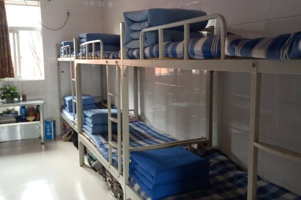 啥操作大学生床铺卫生差直接扣论文分数