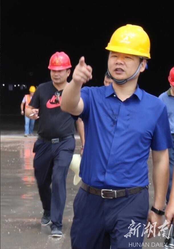 工地上的"张三疯"