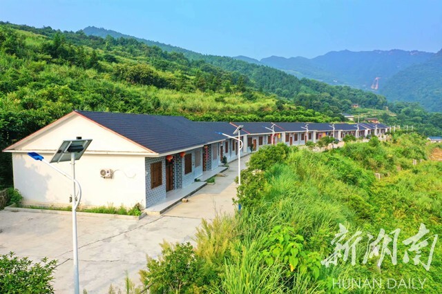 慈利县二坊坪镇污水处理厂.城区一角.县城全景.