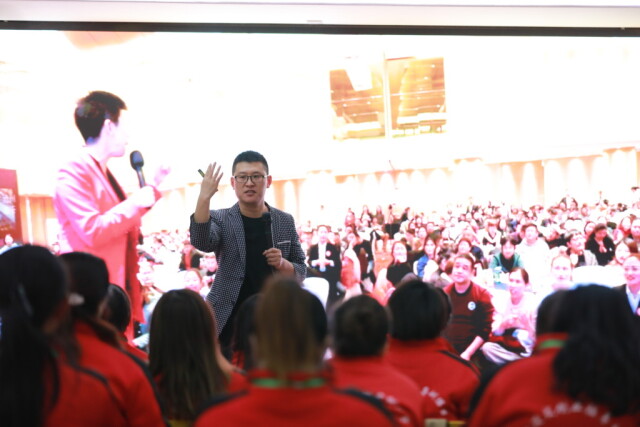 互联网+“她” 为女性创业插上翅膀