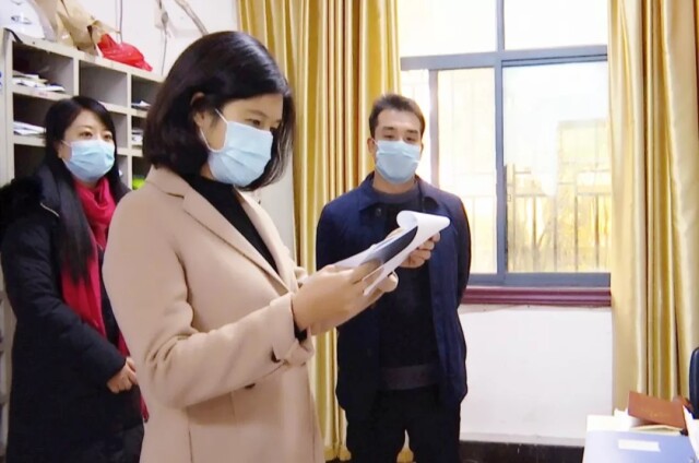 加力加压!冯海燕深入苏仙区部分街道社区暗访督查基层疫情防控工作