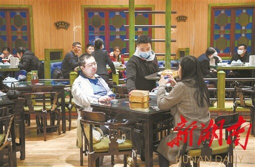 如何“危”中寻“机” 湖南餐饮奋力追赶“春光”