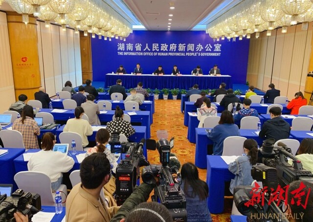 “严防输入”湖南怎么办？“三查三排一转运”+分类管理