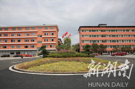 旧貌换新颜 祁阳一所乡村中学的华丽蝶变