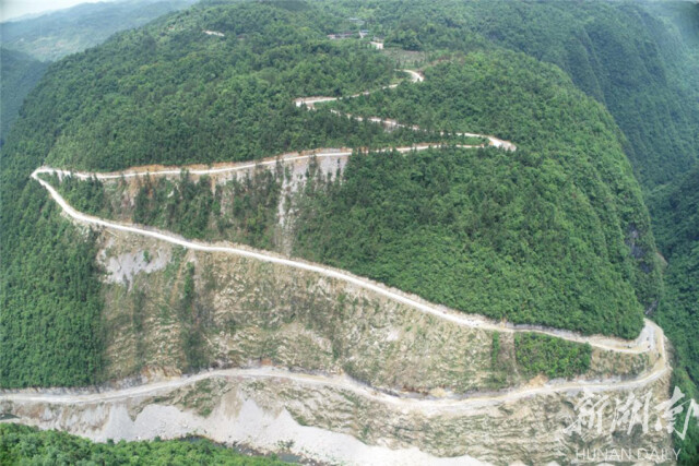 【桑植县脱贫攻坚系列报道三十四】河口乡西坪村:道路畅了 产业旺了