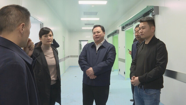 曾伯怡调研冷水江市人民医院新院搬迁启用筹建工作