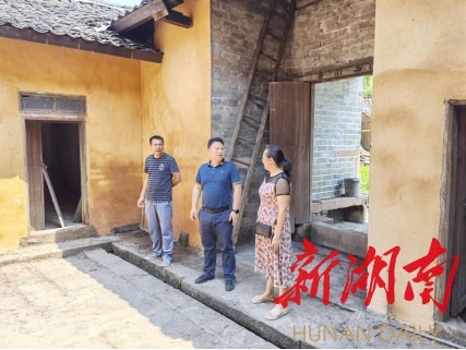 杨梅山镇：新一届党委班子访民情、开好局、谋新篇