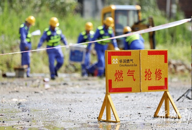 天然气管道抢险综合应急演练,提高和检验各单位应对突发事故的应急