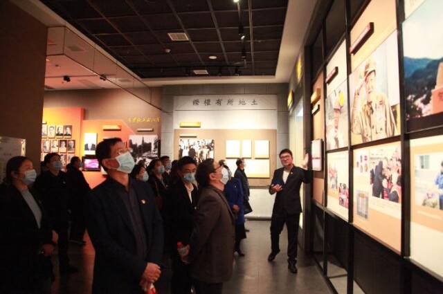 以体验式教学促进党性教育