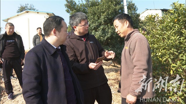 助力乡村振兴！湘乡市科技专家服务团走进农村“传经送宝”