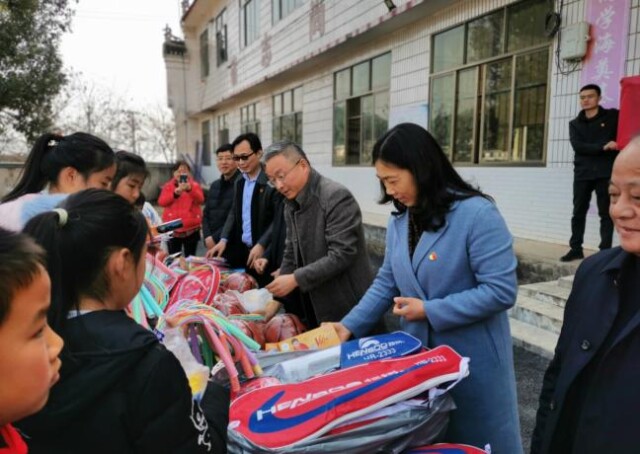 刘钟理赴江口村开展乡村振兴调研和帮扶慰问活动