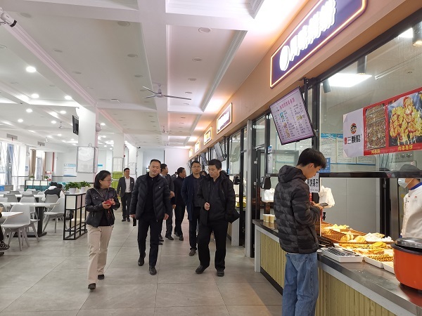 刘长庚赴雷锋学院调研指导工作