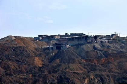 作为湖南最早的工业基地"世界锑都"锡矿山鼎盛时聚集了200多家锑矿采