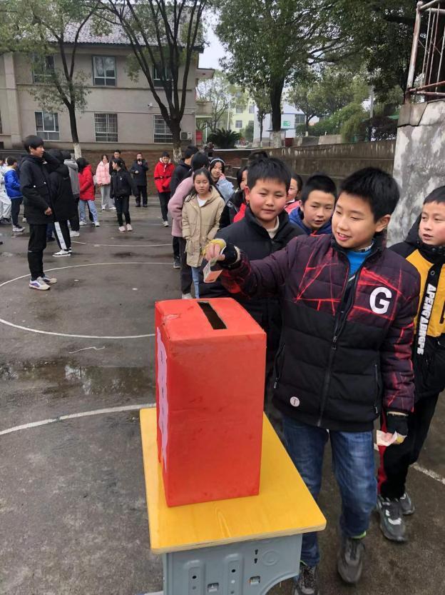 株洲攸县开展喜迎二十大永远跟党走奋进新征程青少年学雷锋志愿服务