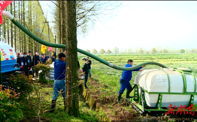 全程机械助力,主推粪肥还田!华容竖起绿色种养循环农业“新标杆”