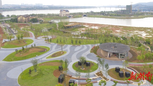 奋进新征程 建功新时代·非凡十年丨一江碧水向东流