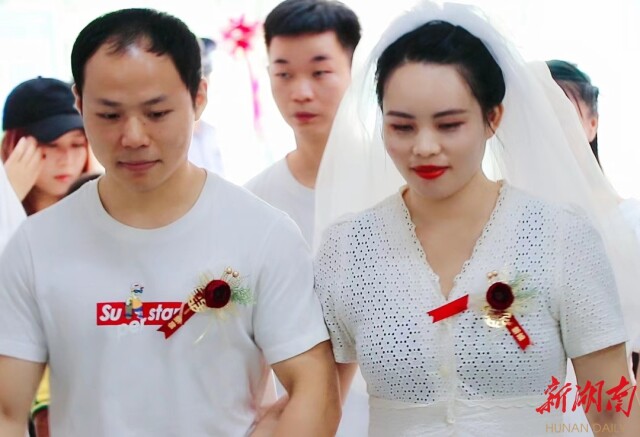 甜蜜七夕｜湖南共有3455对佳人喜结连理 其中跨市办理52对