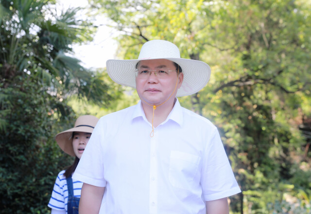 曾伯怡督导防旱抗旱工作 坚决打好抗旱保粮主动仗