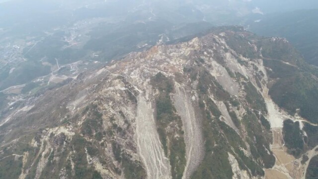 生态治理“褪伤疤” 披绿生金展新颜