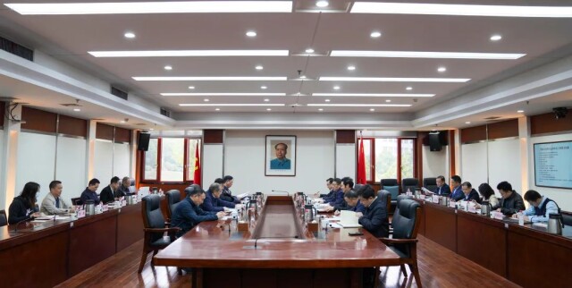 省人大常委会副主任杨维刚一行到省自然资源厅走访座谈