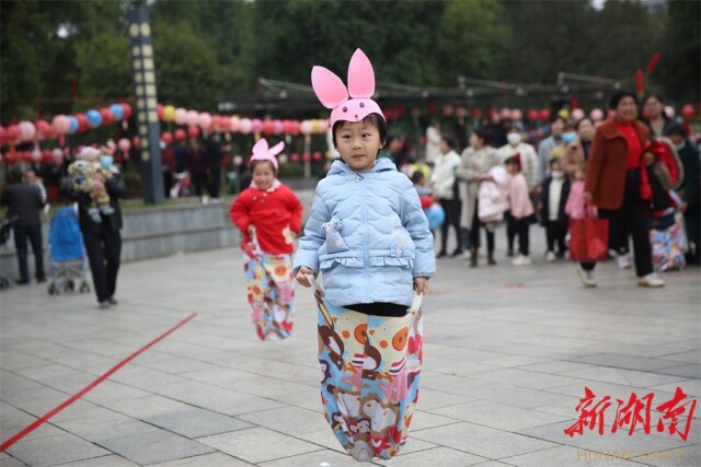 资兴：猜灯谜 吃汤圆 喜迎元宵