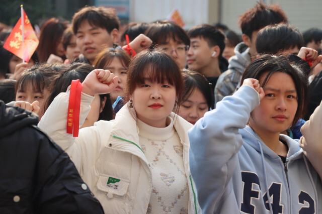 十年磨一剑，百日铸辉煌——长沙市唯上商务科技学校隆重举行高考誓师大会