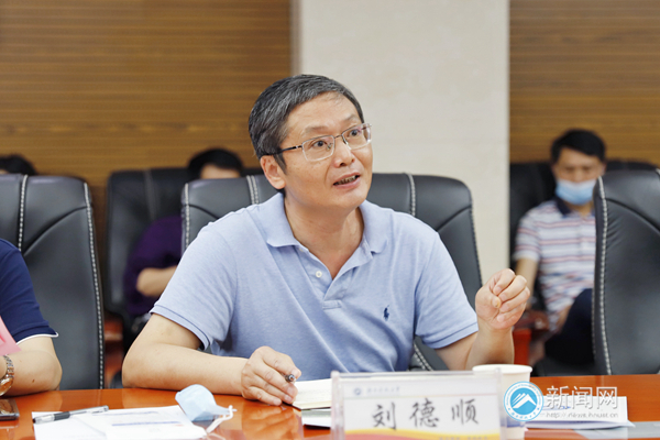 处二级调研员田运宏研究员,湖南大学信息科学与工程学院李仁发教授